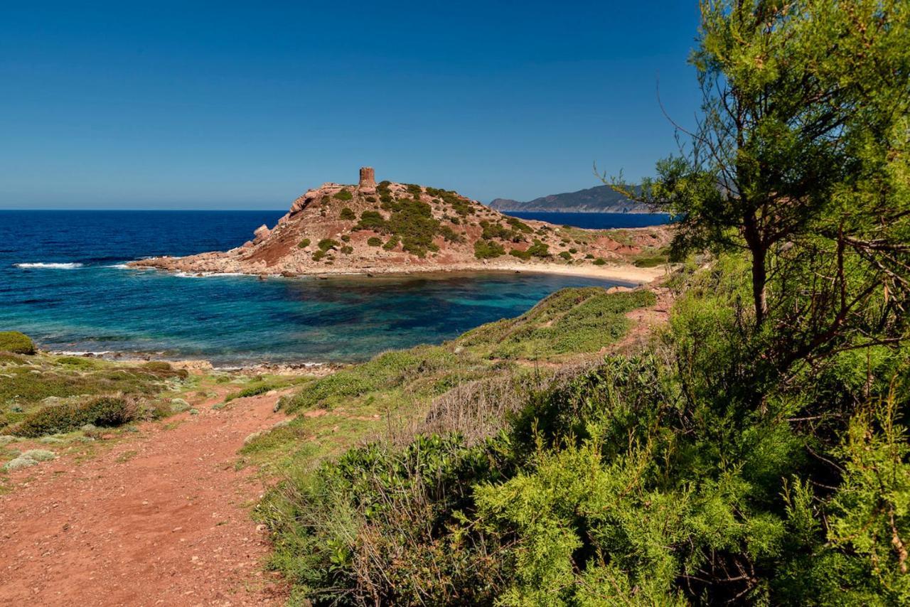 In Con Piscina A 2 Km Da Alghero